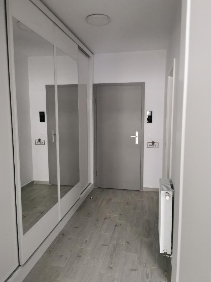 Kronbed Apartments Brasov Luaran gambar